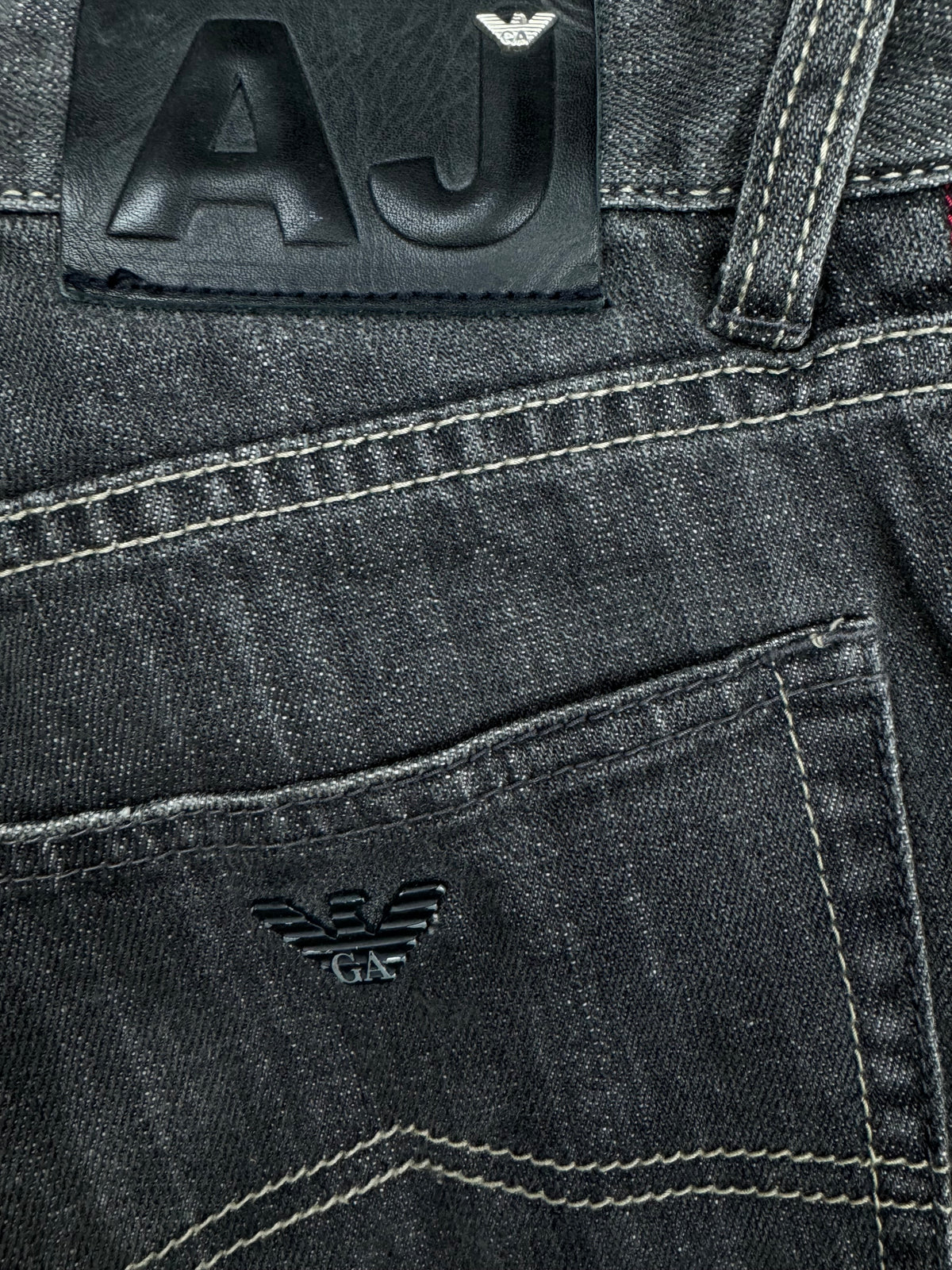 vintage Armani jeans {M}