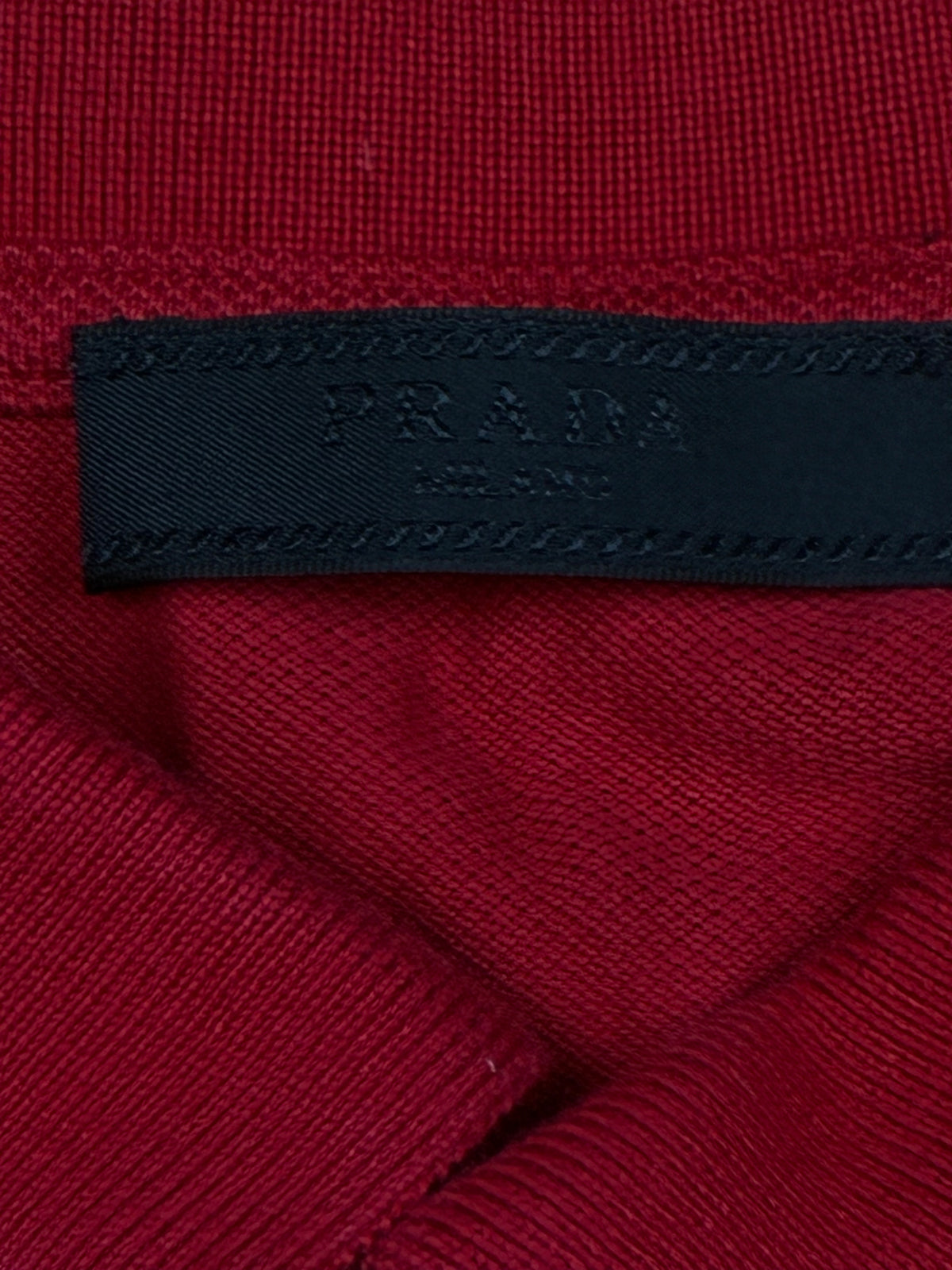red Prada polo {M}