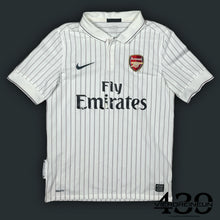 Carregar imagem no visualizador da galeria, vintage Nike Fc Arsenal 2009-2010 3rd jersey {XS}
