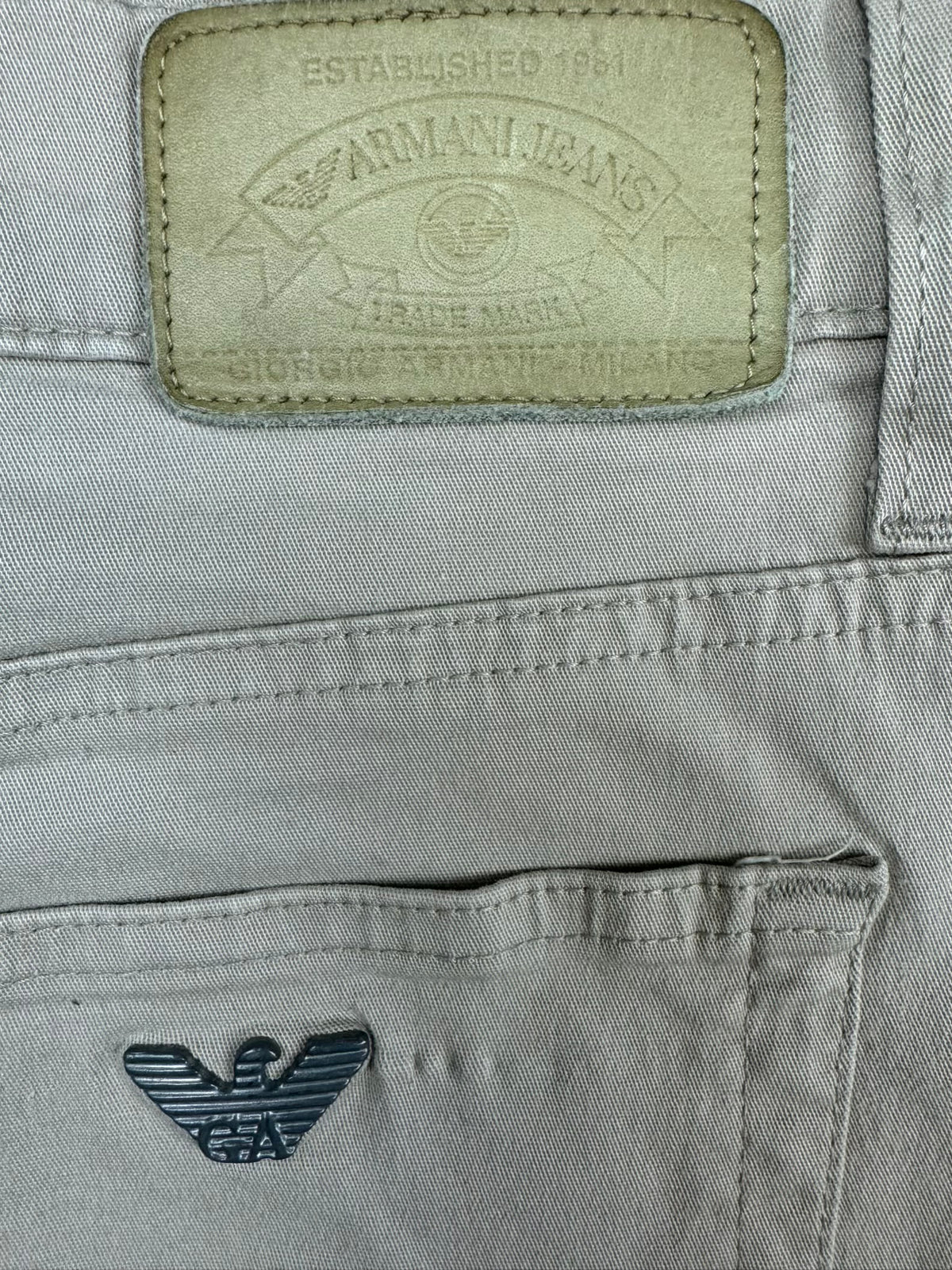 vintage Armani jeans {L}