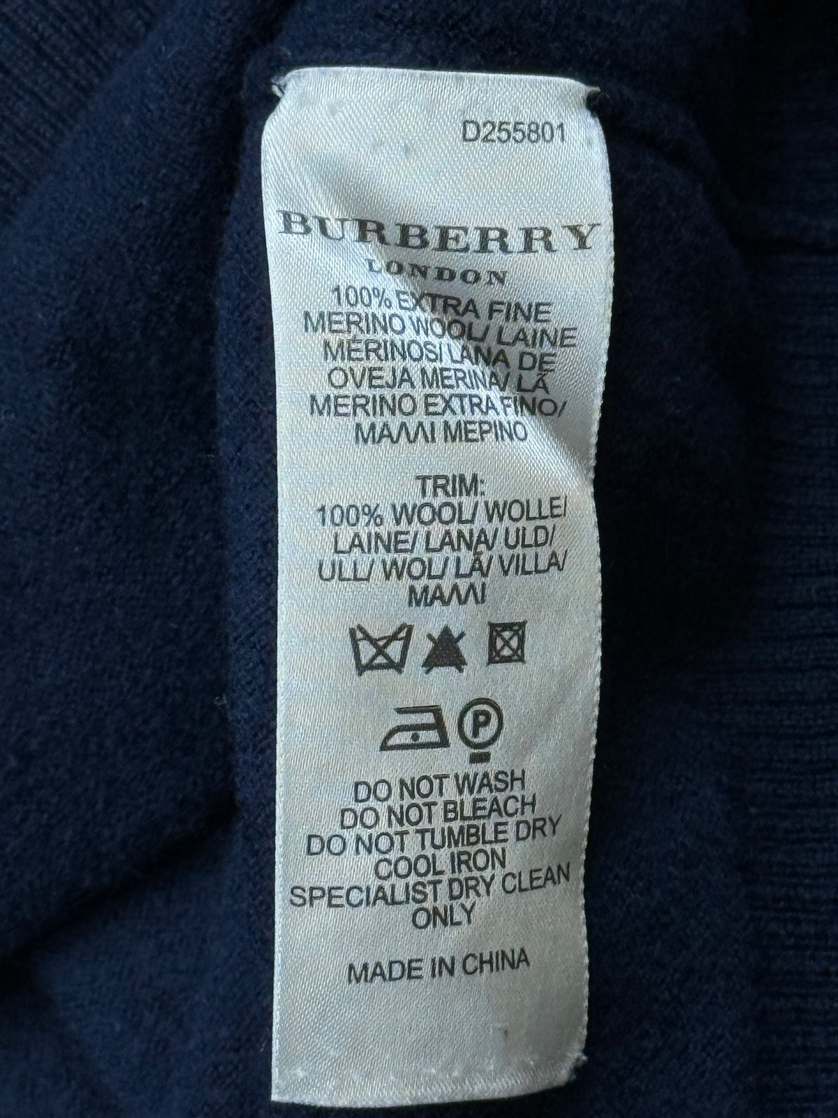 vintage Burberry quarterzip {S}