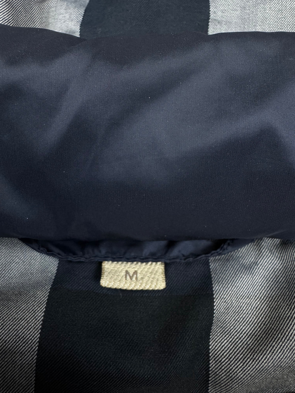 vintage Burberry vest {M}