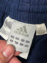 Carregar imagem no visualizador da galeria, vintage Adidas Fc Chelsea trackpants {L}
