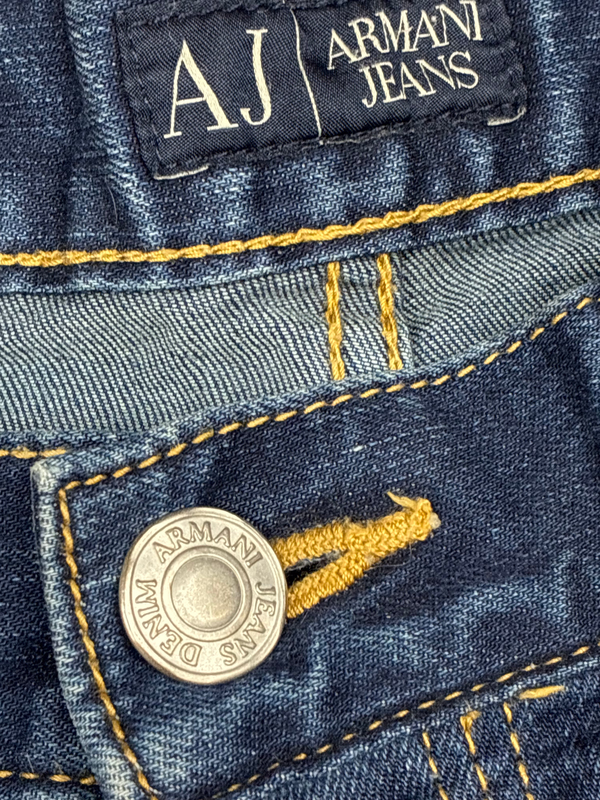 vintage Armani jeans {S}
