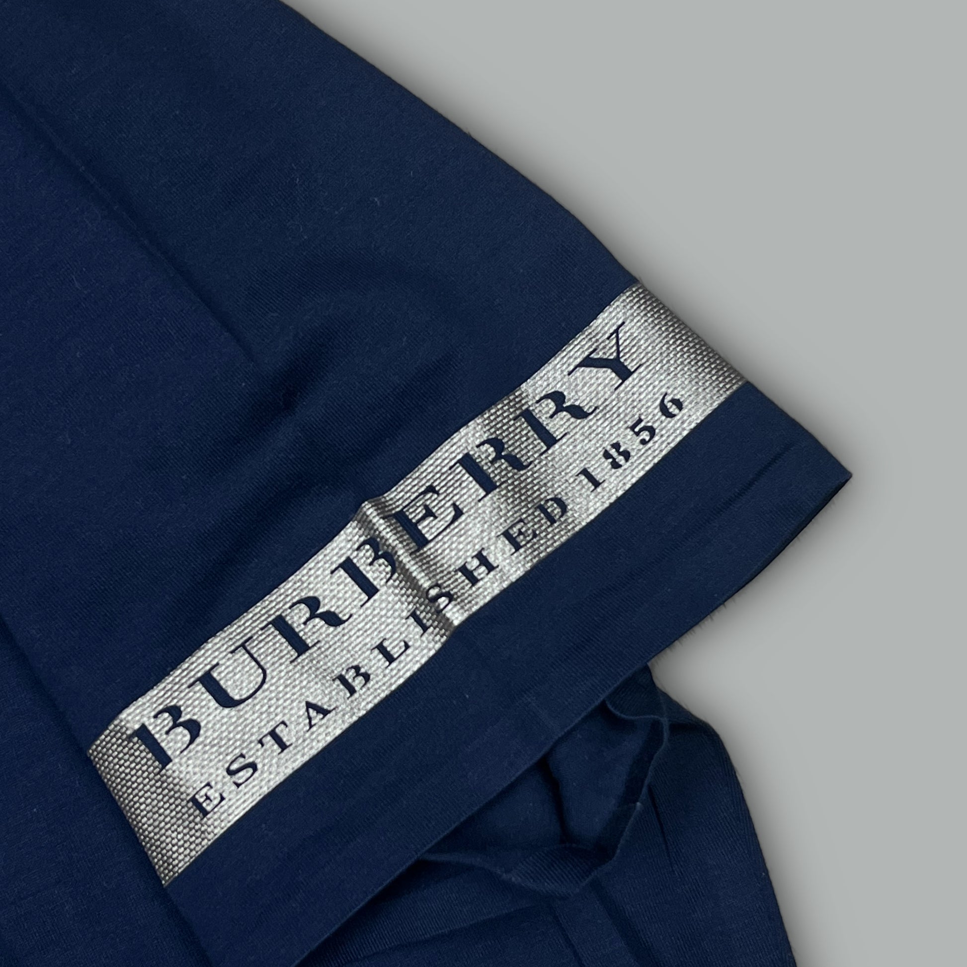 vintage Burberry t-shirt {XL}