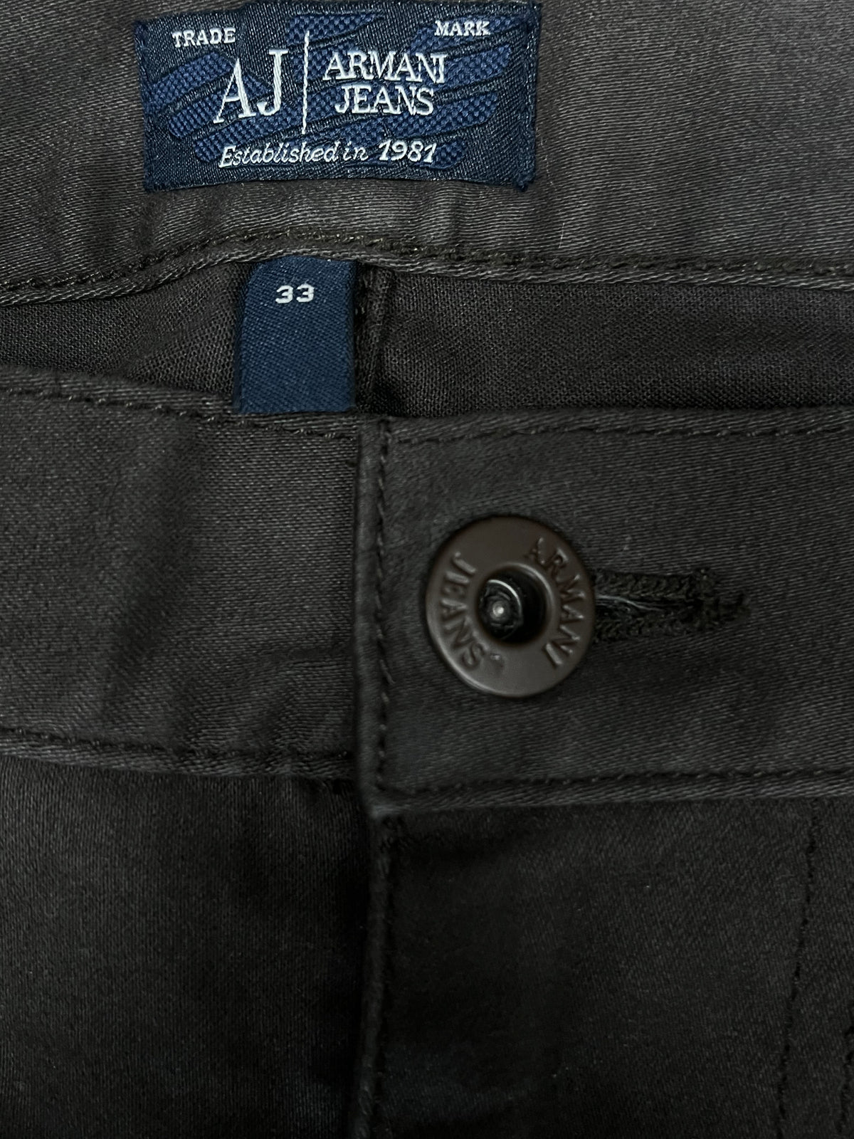 vintage Armani jeans {M}