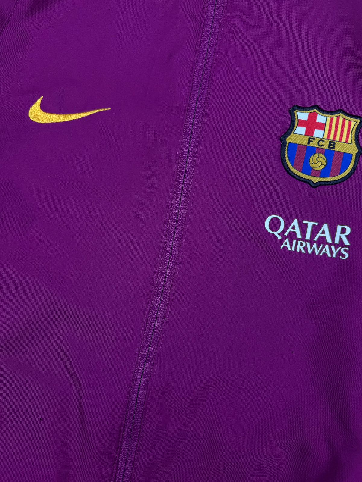 vintage Nike Fc Barcelona windbreaker {S}