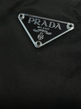 Charger l&#39;image dans la galerie, vintage Prada shoulderbag
