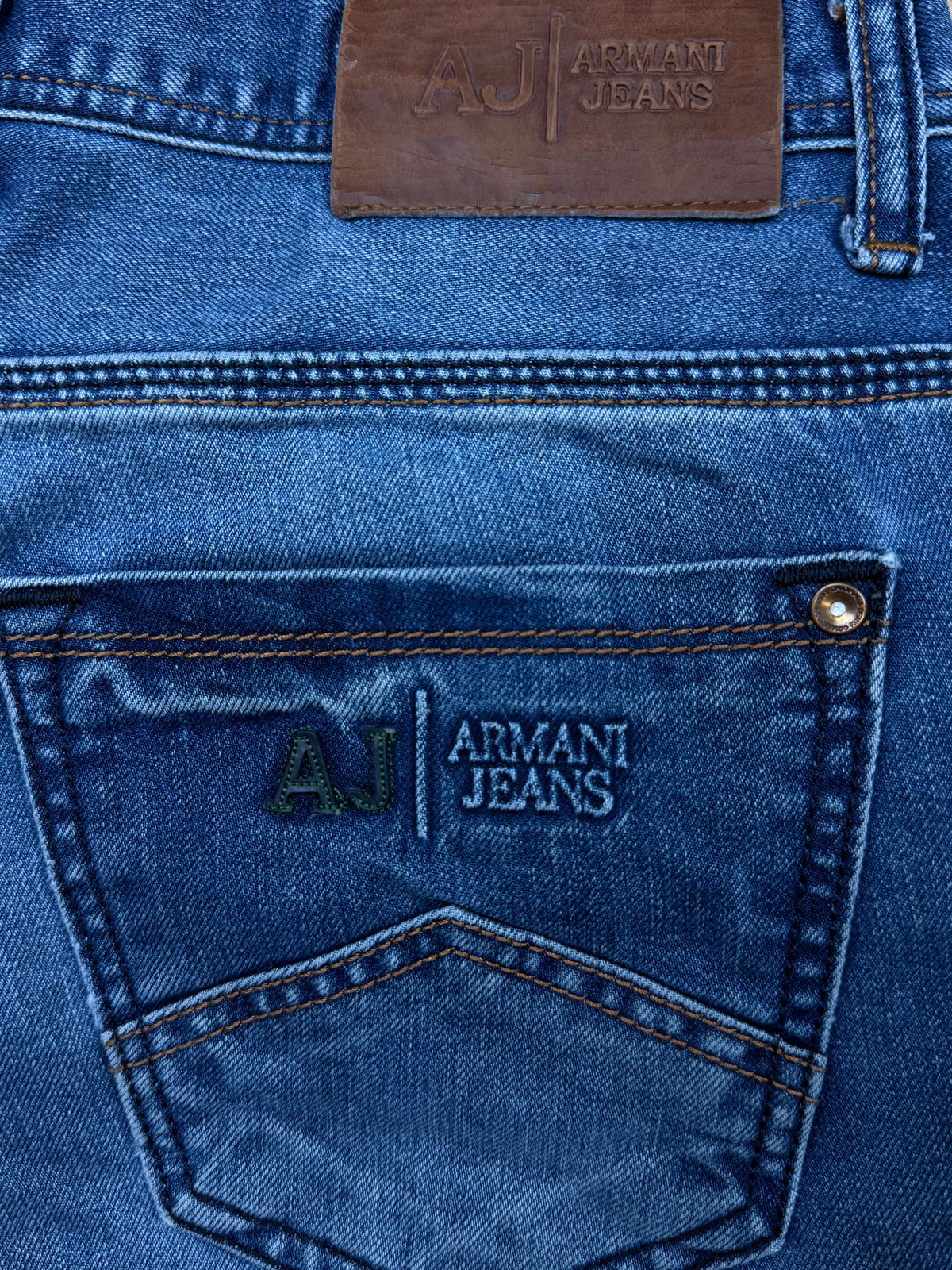 vintage Armani jeans {L}