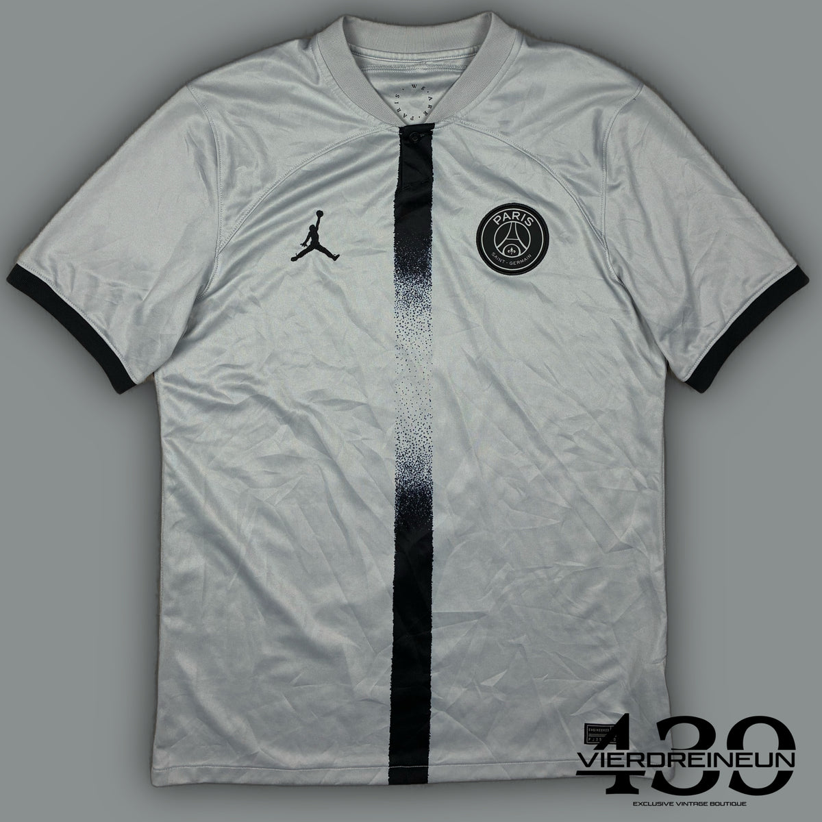 grey Jordan PSG Paris Saint Germain jersey {M}