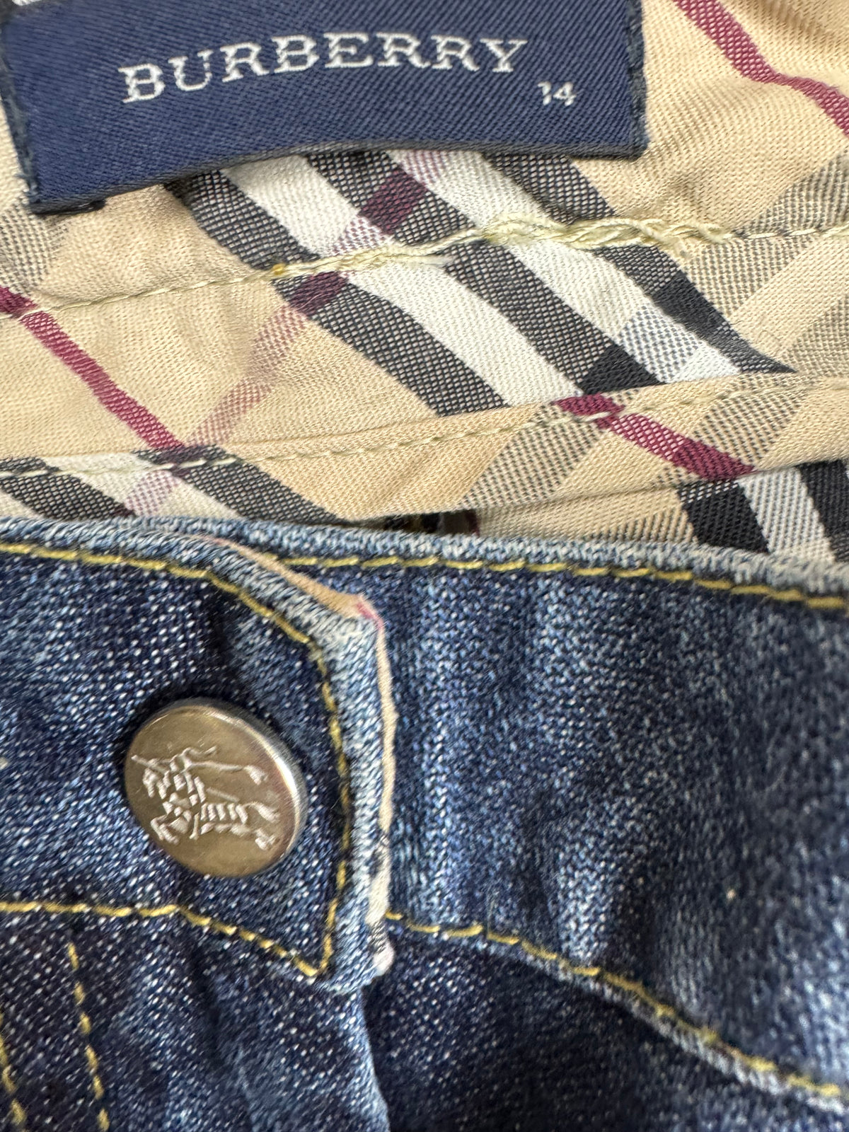 vintage Burberry jeans {S}