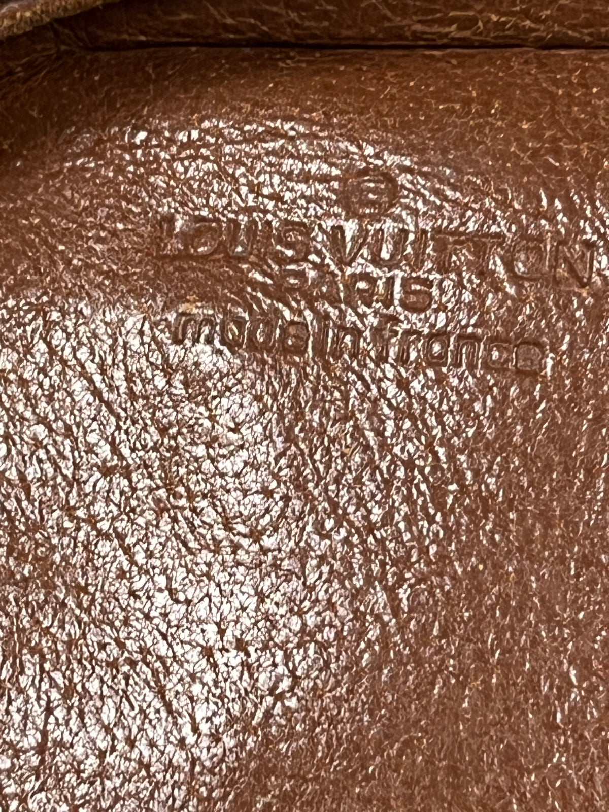 vintage Louis Vuitton slingbag