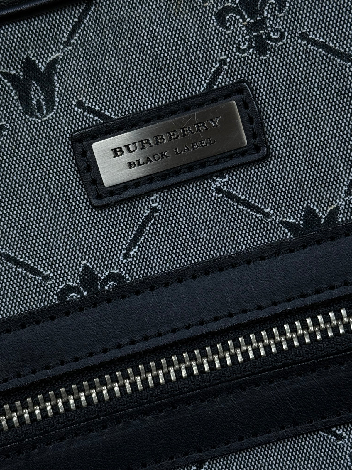 vintage Burberry Black Label slingbag
