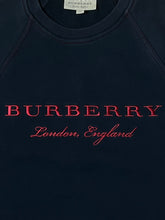 Carregar imagem no visualizador da galeria, vintage Burberry sweater {S}
