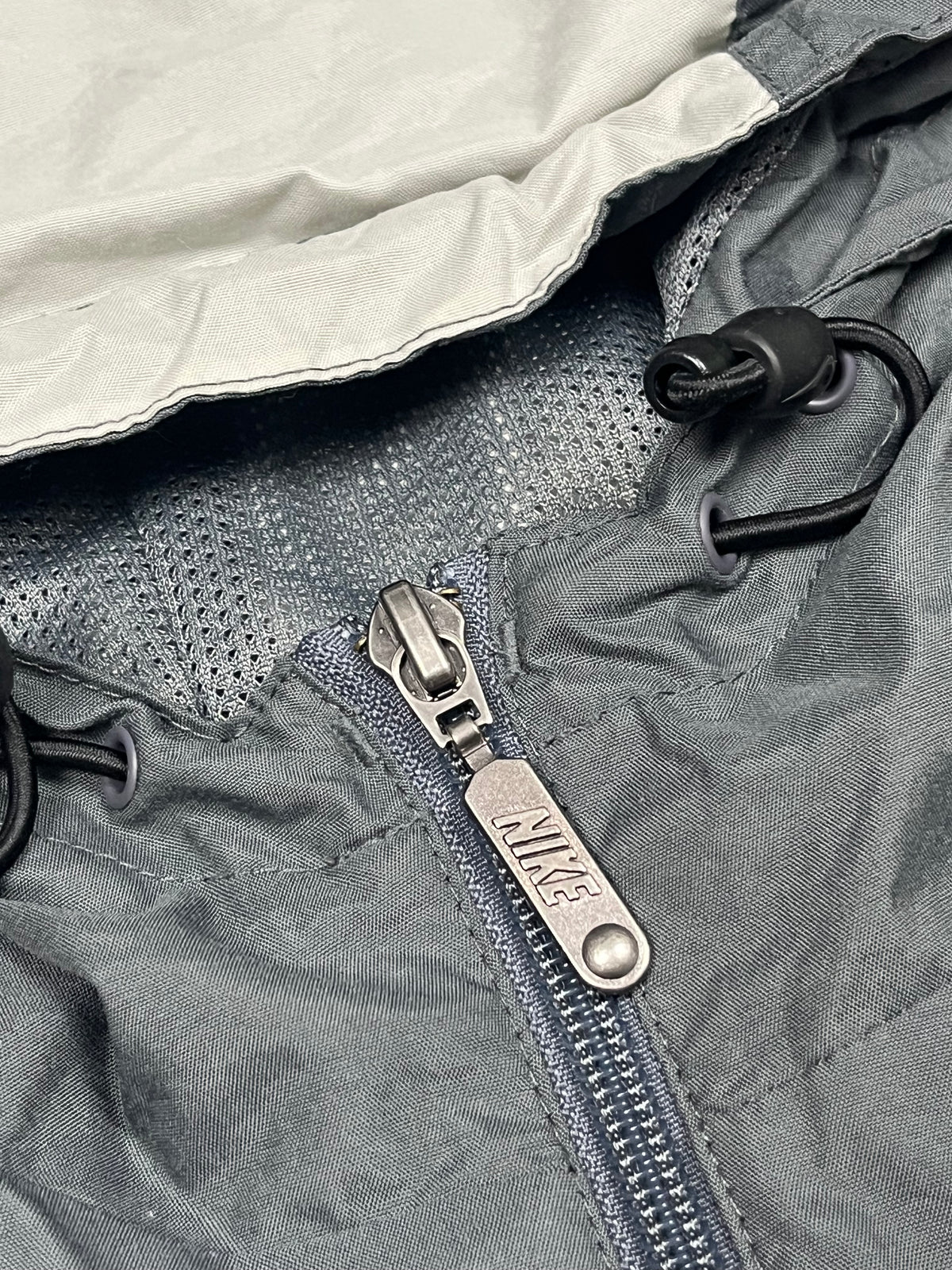 vintage Nike windbreaker {XL}