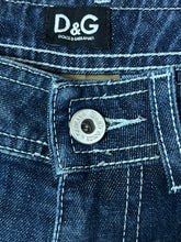 Cargar imagen en el visor de la galería, vintage Dolce &amp; Gabbana 3/4 jeans {S}
