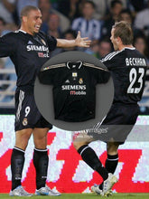 Charger l&#39;image dans la galerie, vintage Adidas Real Madrid 2004-2005 away jersey DSWT {M,L}
