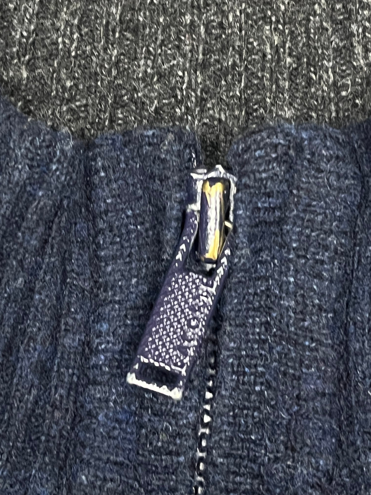 vintage Lacoste knittedjacket {XL}