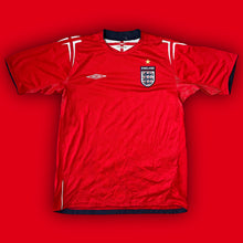 Cargar imagen en el visor de la galería, vintage Umbro England 2004-2006 away jersey {L}

