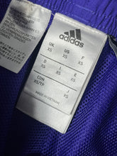 Load image into Gallery viewer, pink Adidas Olympique Marseille trackpants {XS}
