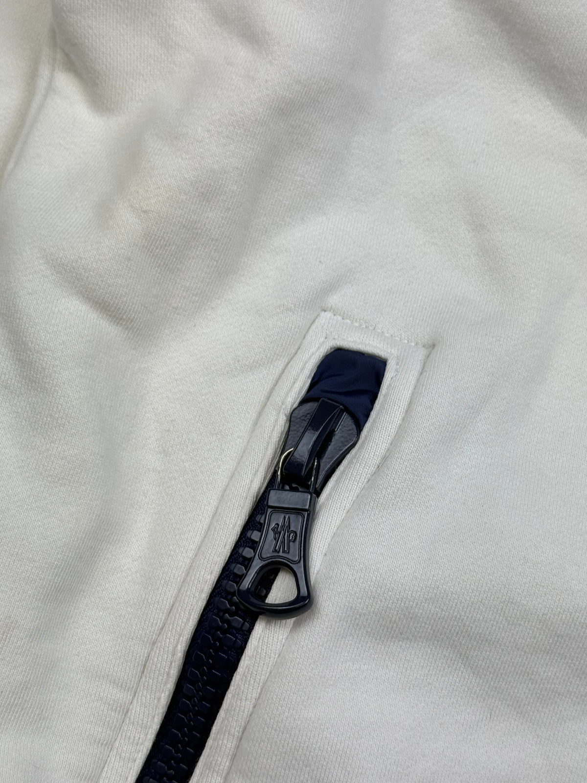 vintage Moncler sweatjacket {M}