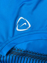 Cargar imagen en el visor de la galería, vintage Nike jersey {M}
