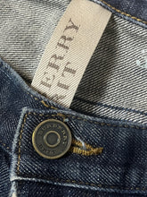 Carica l&#39;immagine nel visualizzatore di Gallery, vintage Burberry jeans {S}
