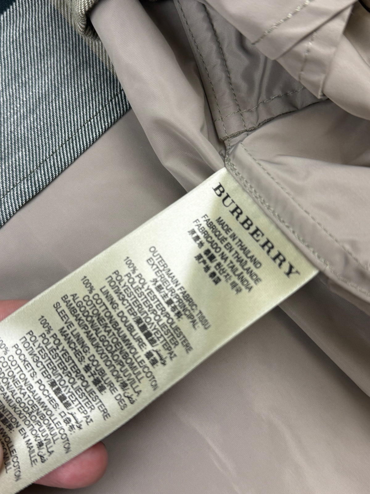 vintage Burberry windbreaker {XXL}