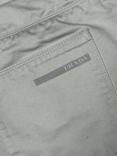 Lade das Bild in den Galerie-Viewer, vintage Prada pants {M}
