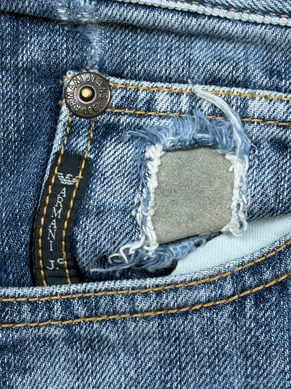 vintage Armani jeans {S}