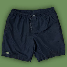 Carregar imagem no visualizador da galeria, vintage Lacoste shorts {XL}
