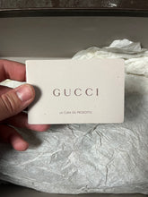 Cargar imagen en el visor de la galería, vintage Gucci sneaker {43}
