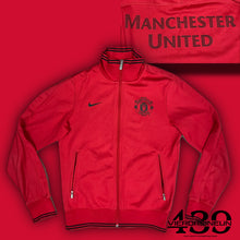Cargar imagen en el visor de la galería, vintage Nike Manchester United trackjacket {S}
