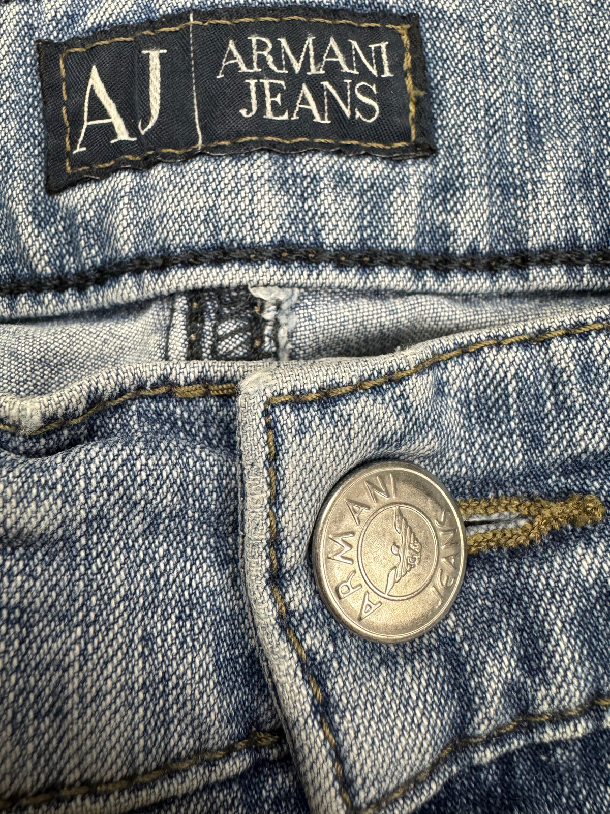 vintage Armani jeans {M}