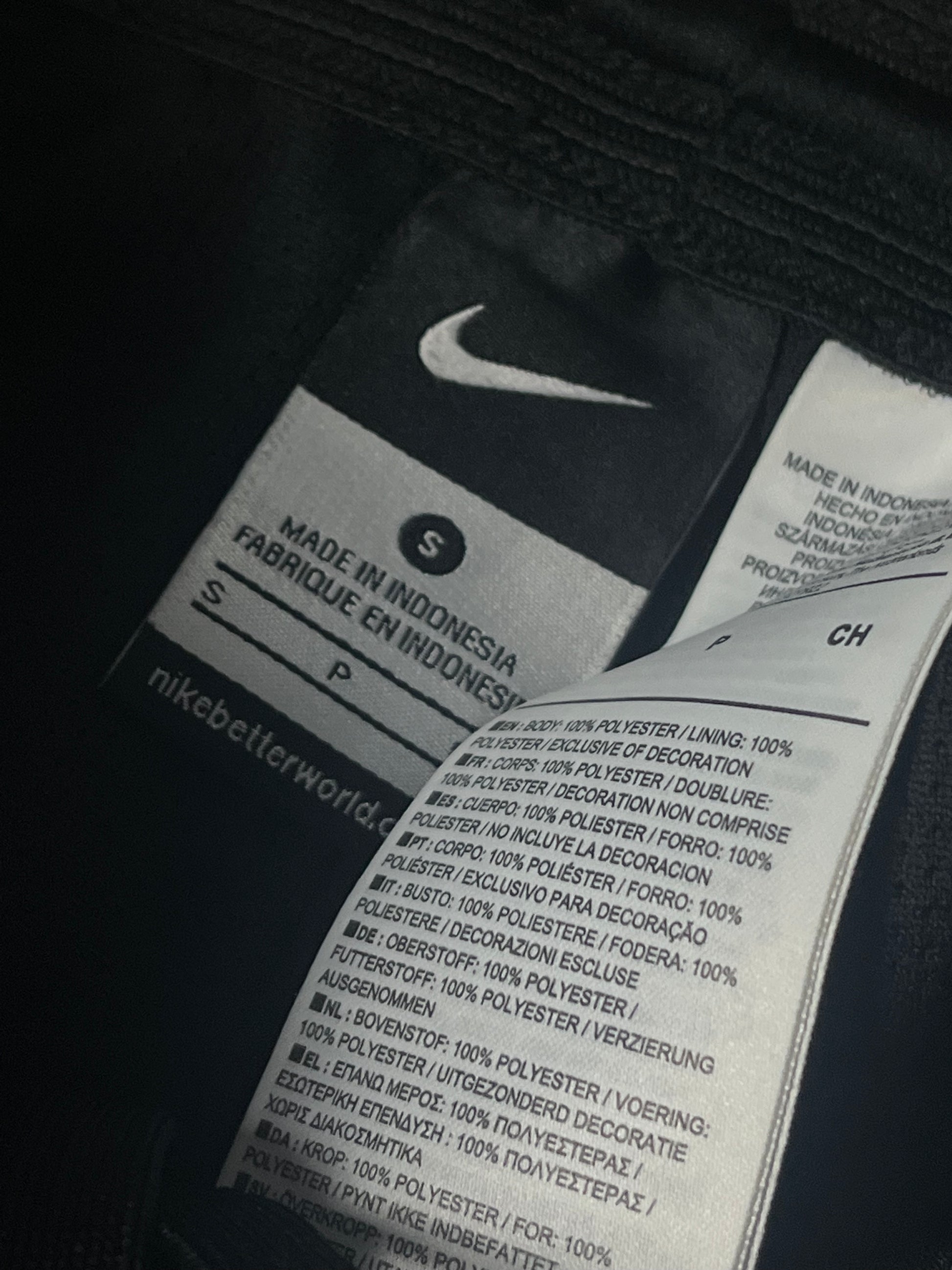 vintage Nike Polska trackpants {M}