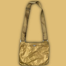 Lade das Bild in den Galerie-Viewer, vintage Prada slingbag
