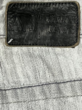Cargar imagen en el visor de la galería, vintage Emporio Armani jeans {M}
