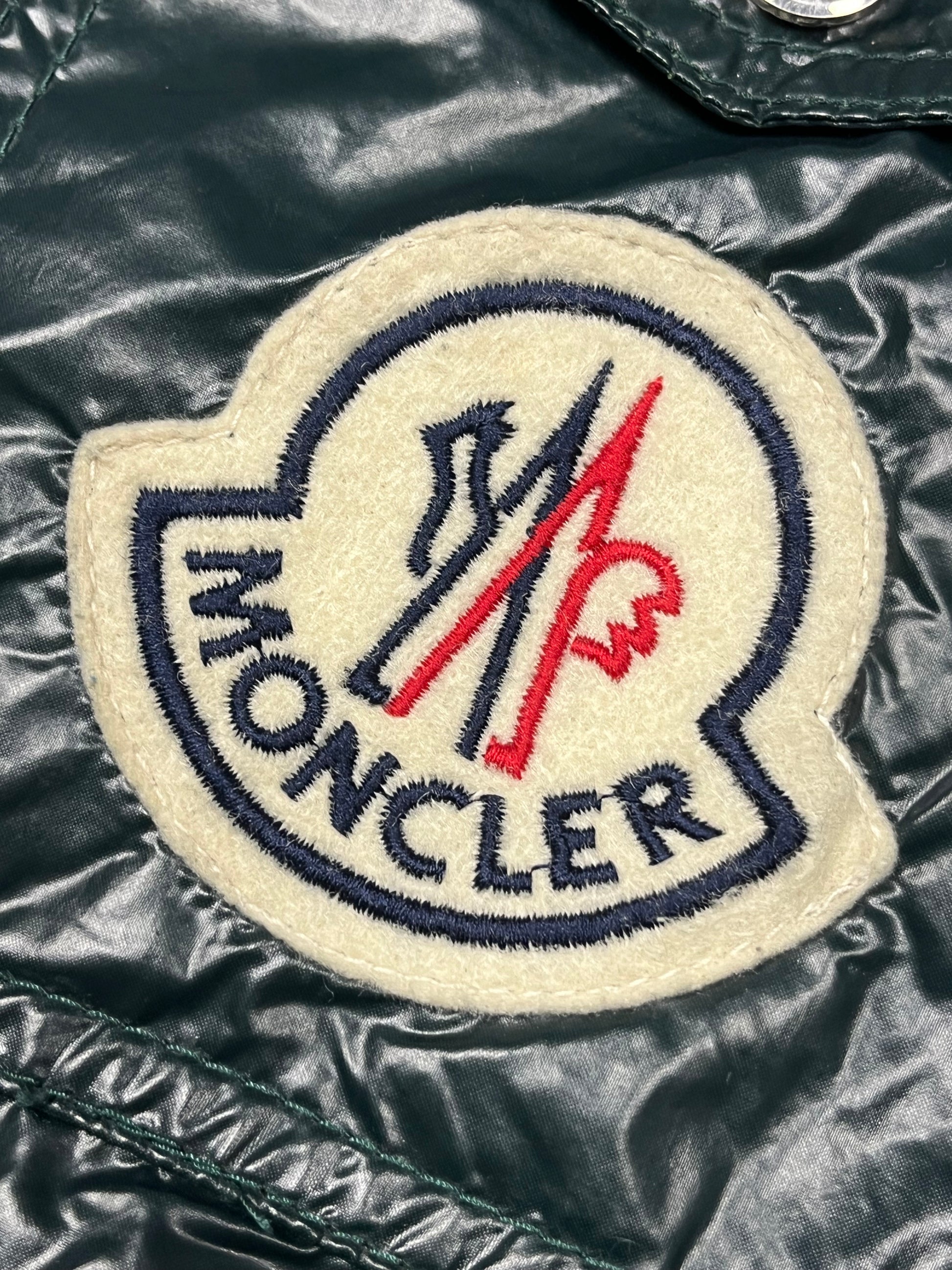 vintage Moncler windbreaker {M}