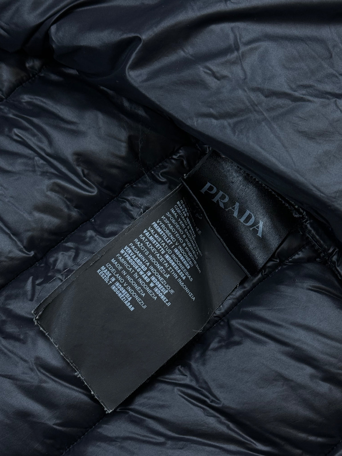 vintage Prada winterjacket {M}