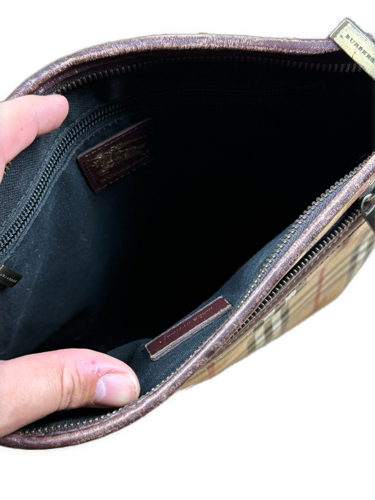 vintage Burberry slingbag