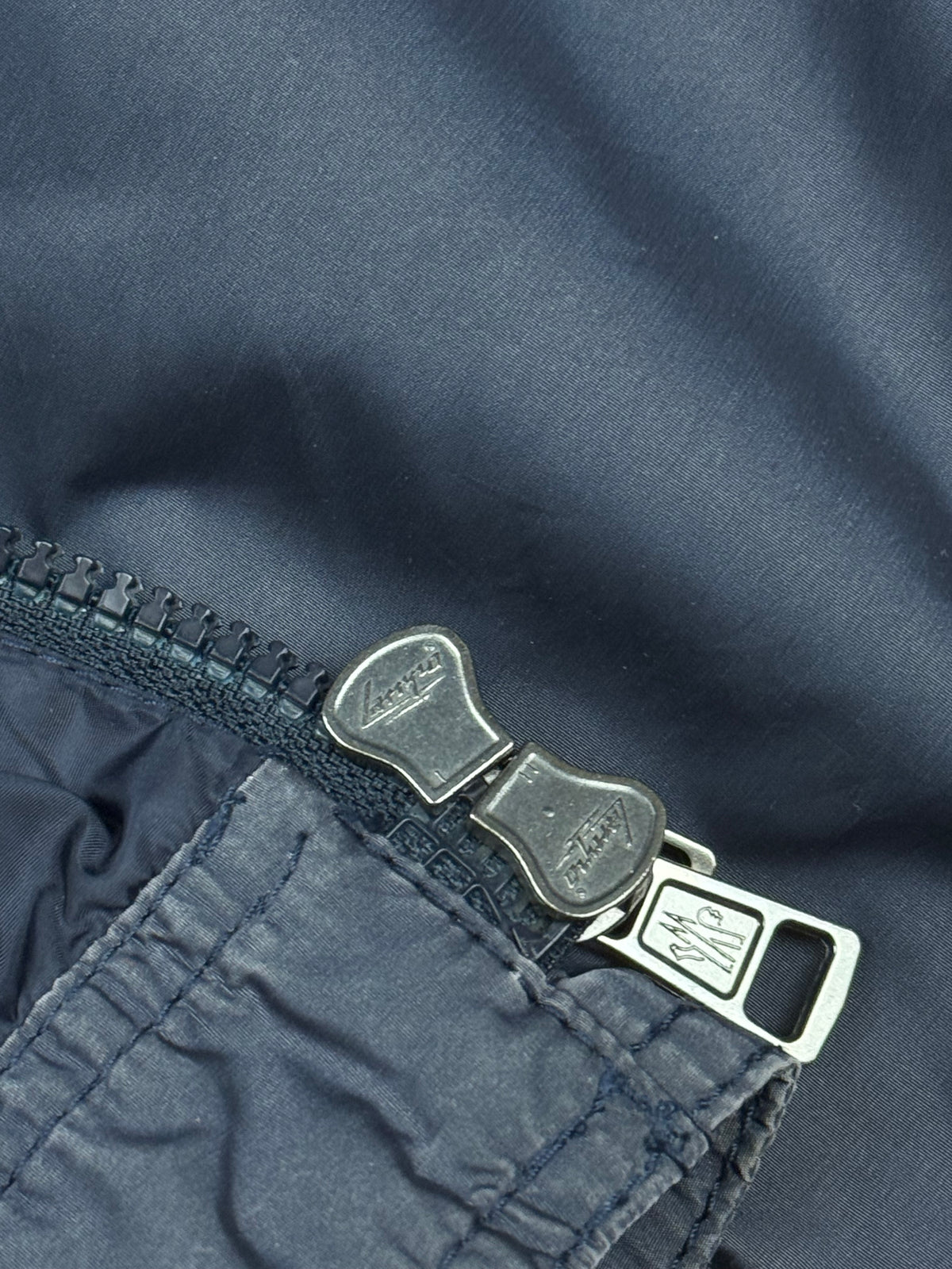 vintage Moncler windbreaker {M}