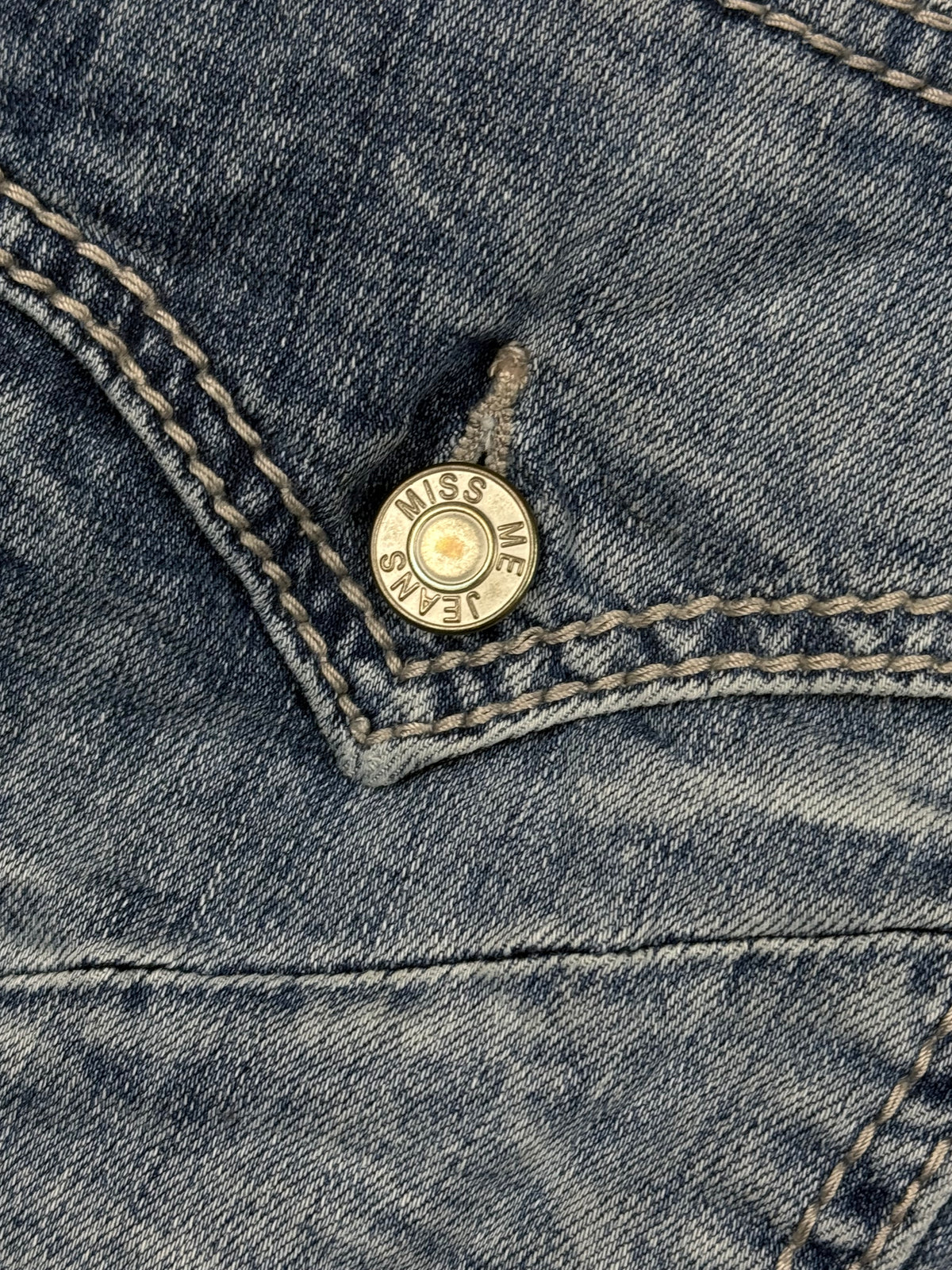 vintage Miss Me jeans {M}