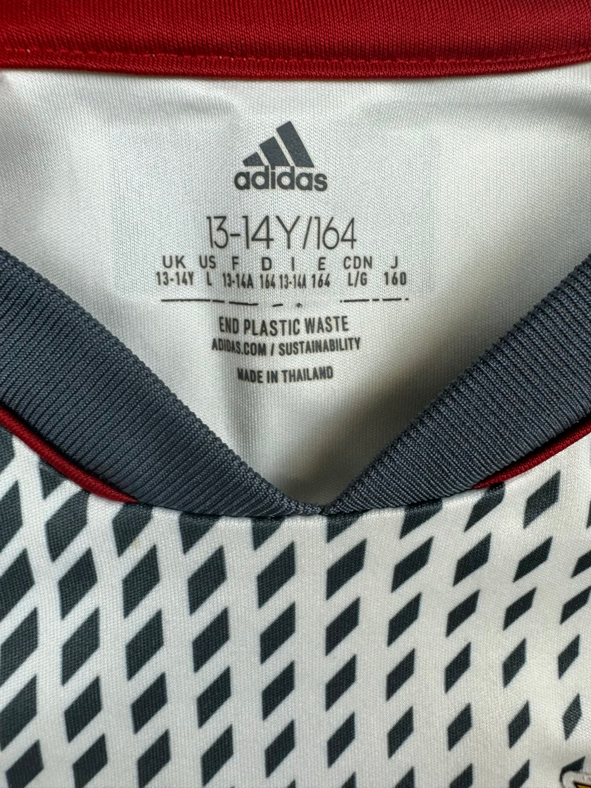 white Adidas Fc Benfica home jersey {XS}