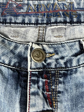 Cargar imagen en el visor de la galería, vintage Emporio Armani jeans {XL}
