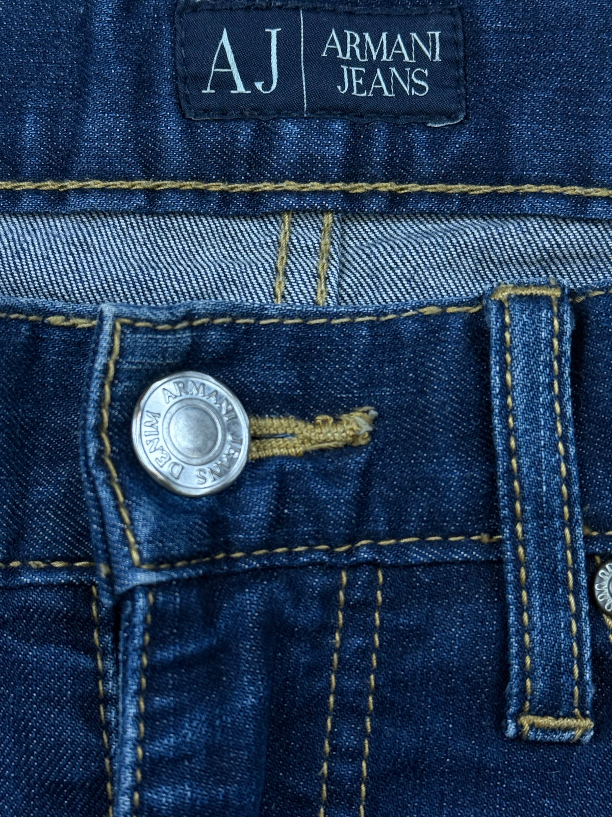 vintage Armani jeans {S}