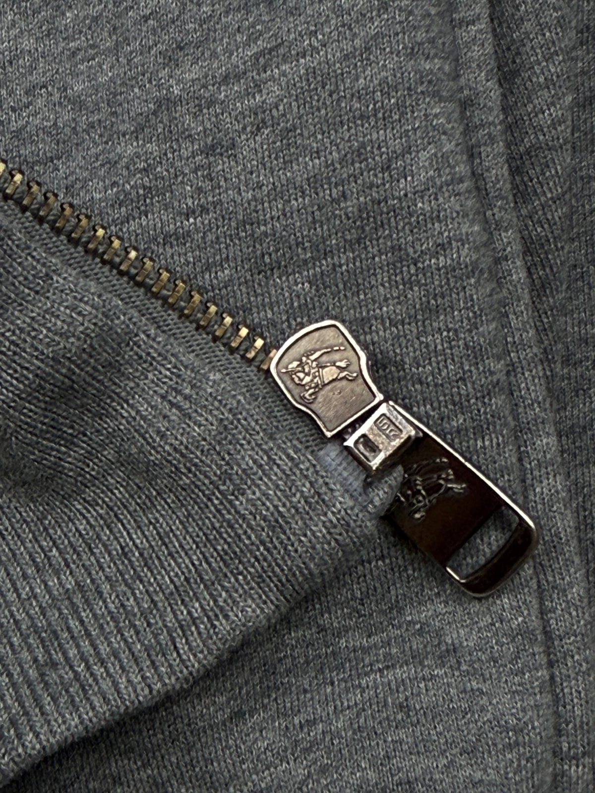 vintage Burberry sweatjacket {XL}