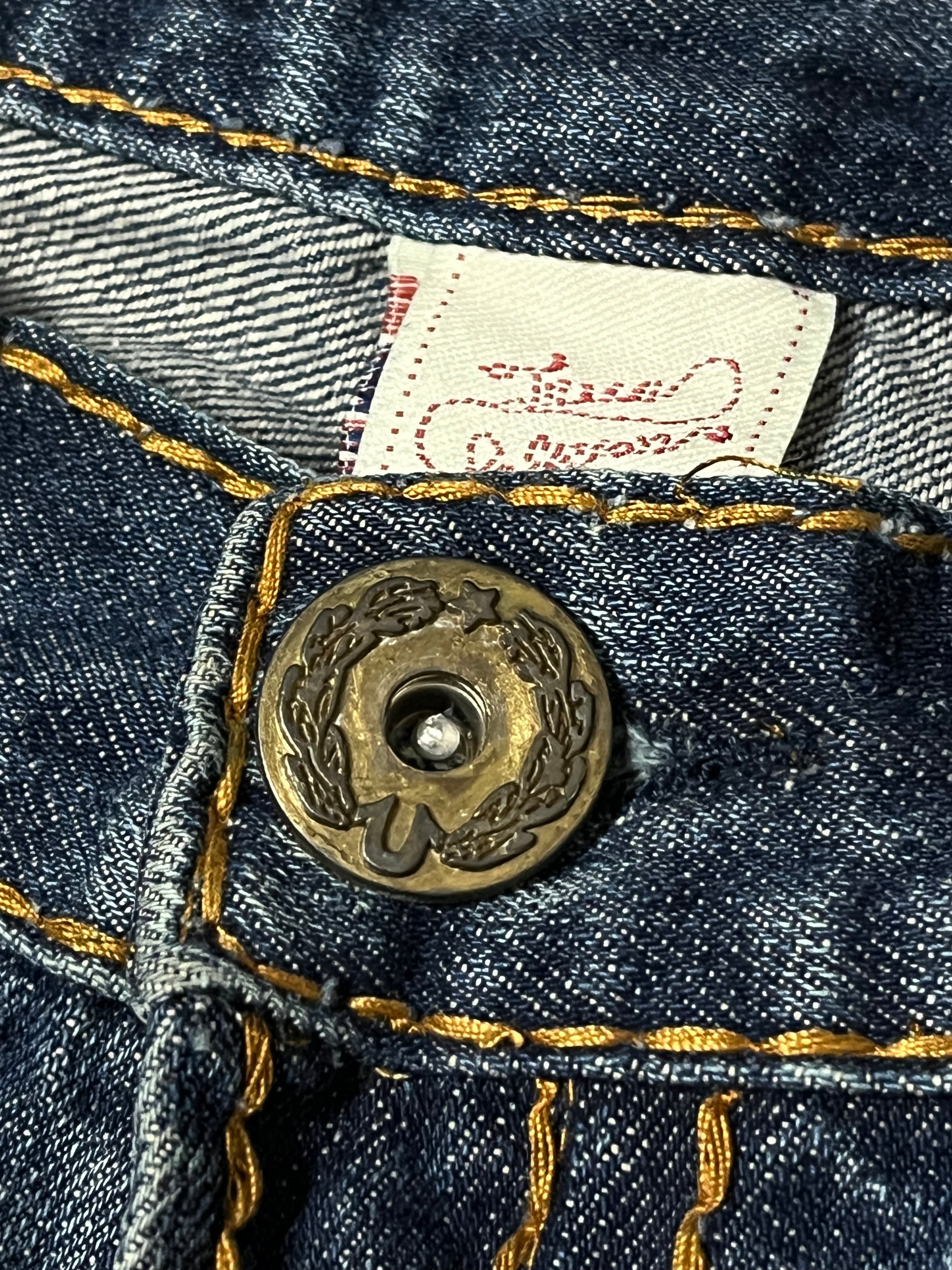 vintage True Religion jeans {L-XL}