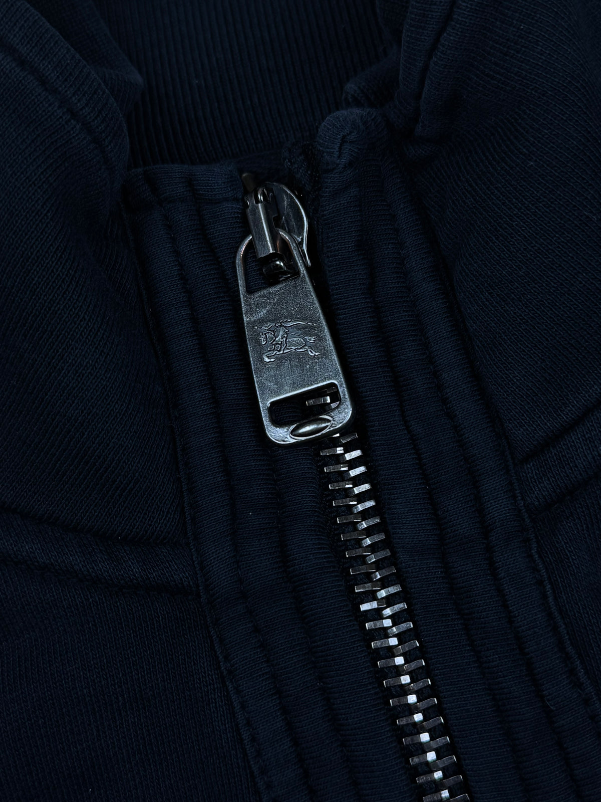 vintage Burberry sweatjacket {XL}