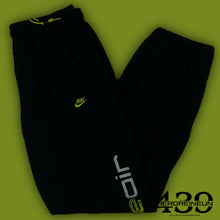 Carregar imagem no visualizador da galeria, vintage Nike Air trackpants {S}
