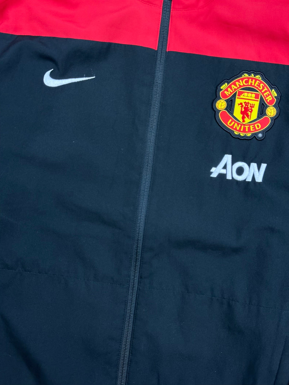 vintage Nike Manchester United windbreaker {L}